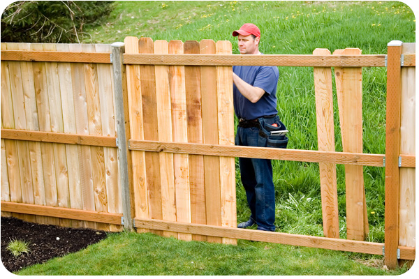 5 Reasons You Need To Repair Your Wooden Fence Immediately